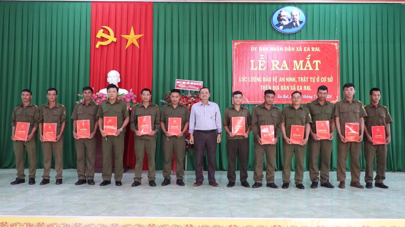 Xã Ea Răl có 14 Tổ bảo vệ An ninh trật tự ở cơ sở